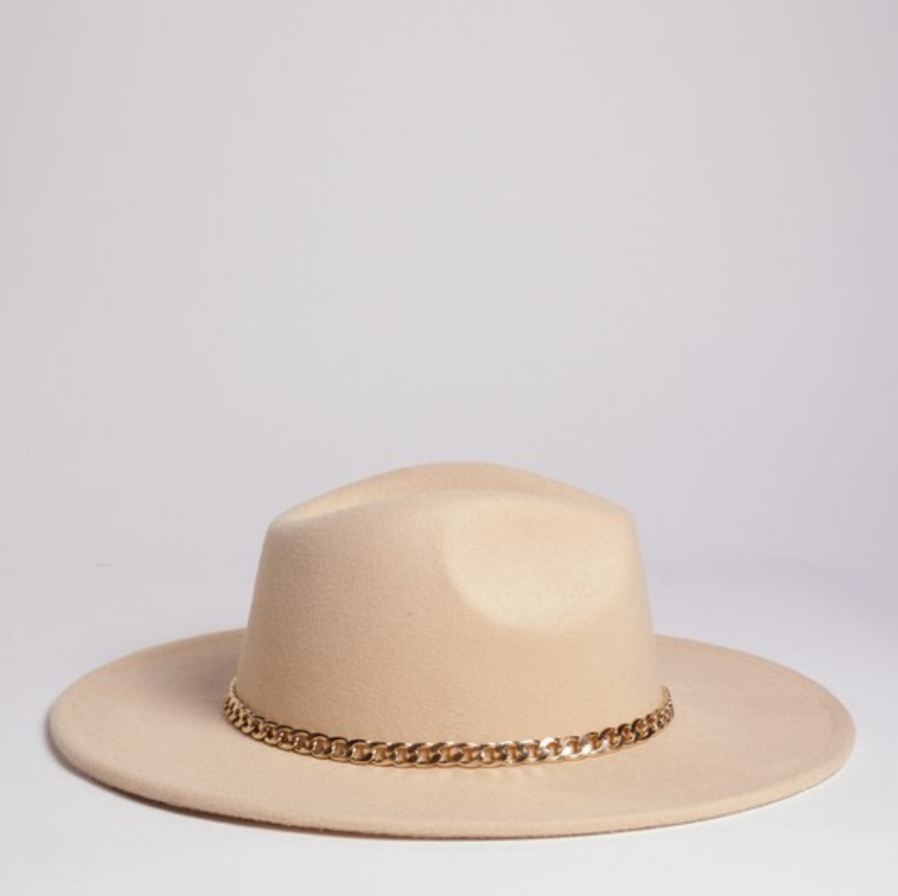 Adjustable Cream Fedora Hat w/ Gold Link Chain- Vacation Staple